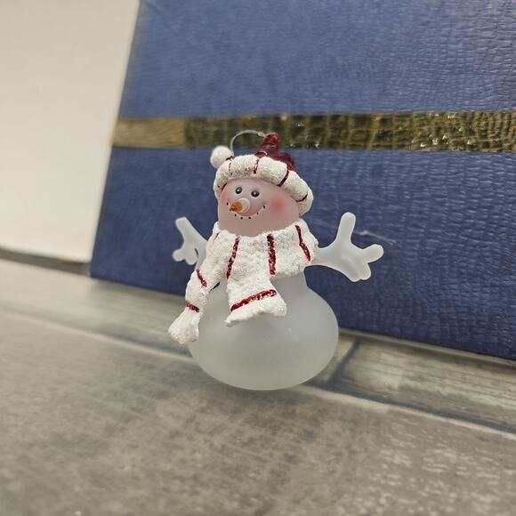 Christmas Tree Ornament • Frosted Glass Snowman • Striped Scarf & Red Hat [120] - Picture 5 of 10